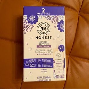 NIB Honest Company Lavender Shampoo+Body Wash 2pk